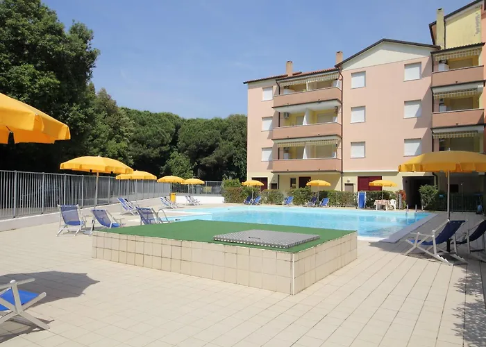Lejlighed Bright Flat In Rosolina With Shared Pool Rosolina Mare