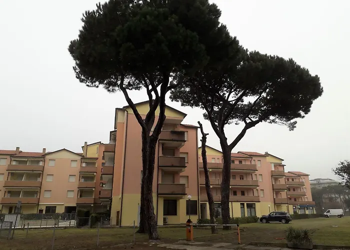 Bright Flat In Rosolina With Shared Pool