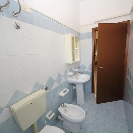 Bright Flat In Rosolina With Shared Pool *