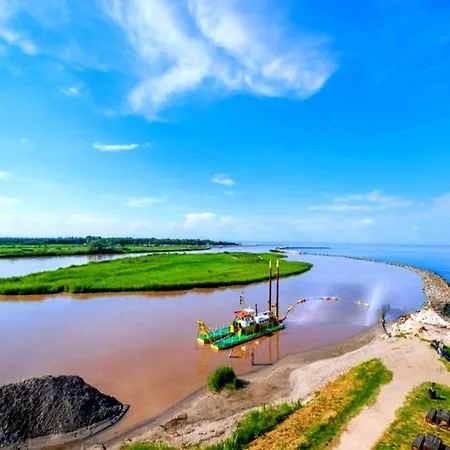 Bright Flat In Rosolina With Shared Pool