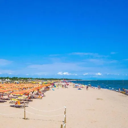 Bright Flat In Rosolina With Shared Pool Apartment