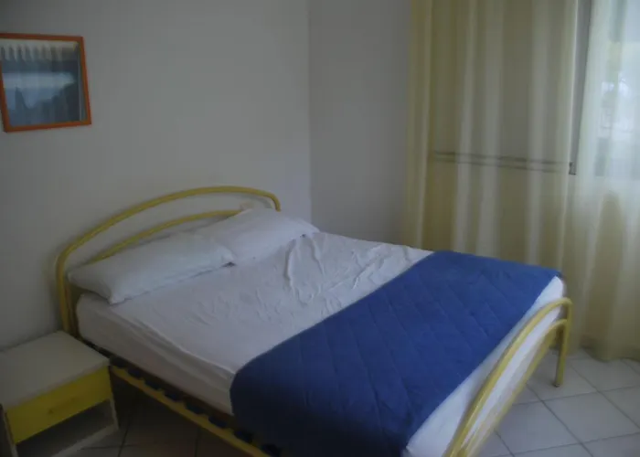 Bright Flat In Rosolina With Shared Pool *