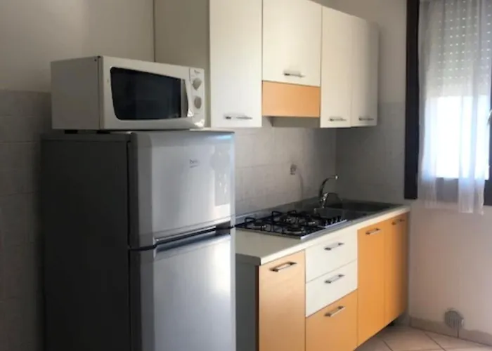 Bright Flat In Rosolina With Shared Pool *