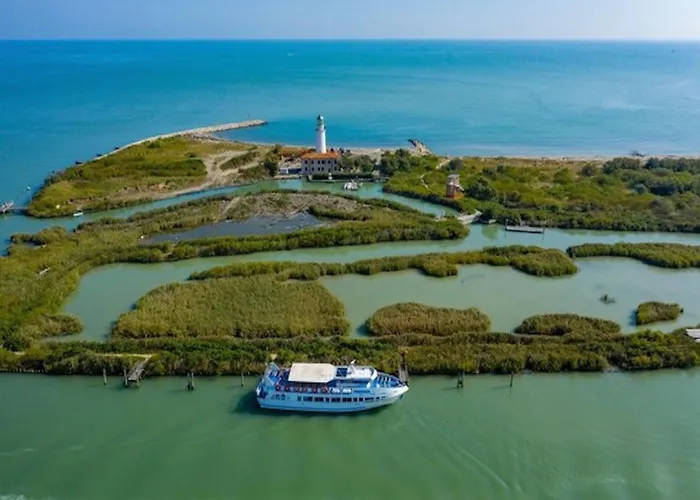 Bright Flat In Rosolina With Shared Pool Rosolina Mare